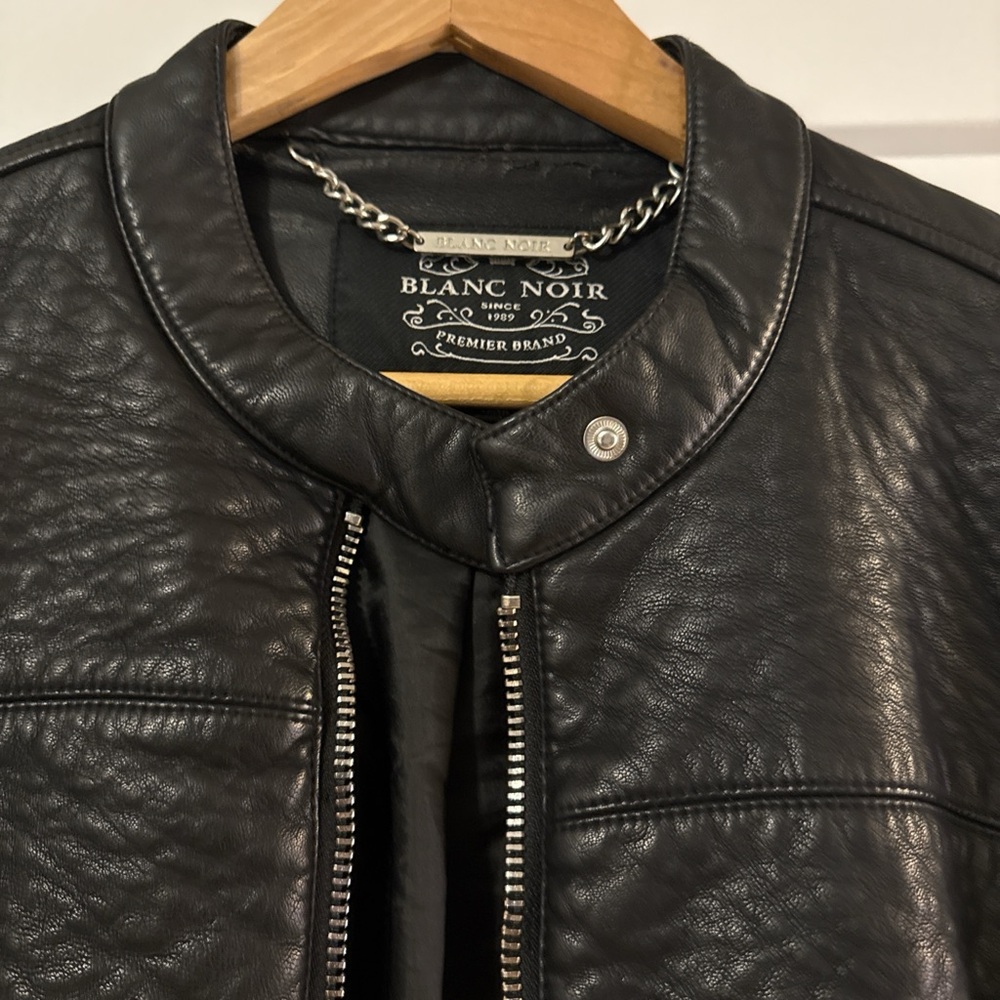 Blanc Noir Textured Black Leather Jacket - Picture 5 of 5